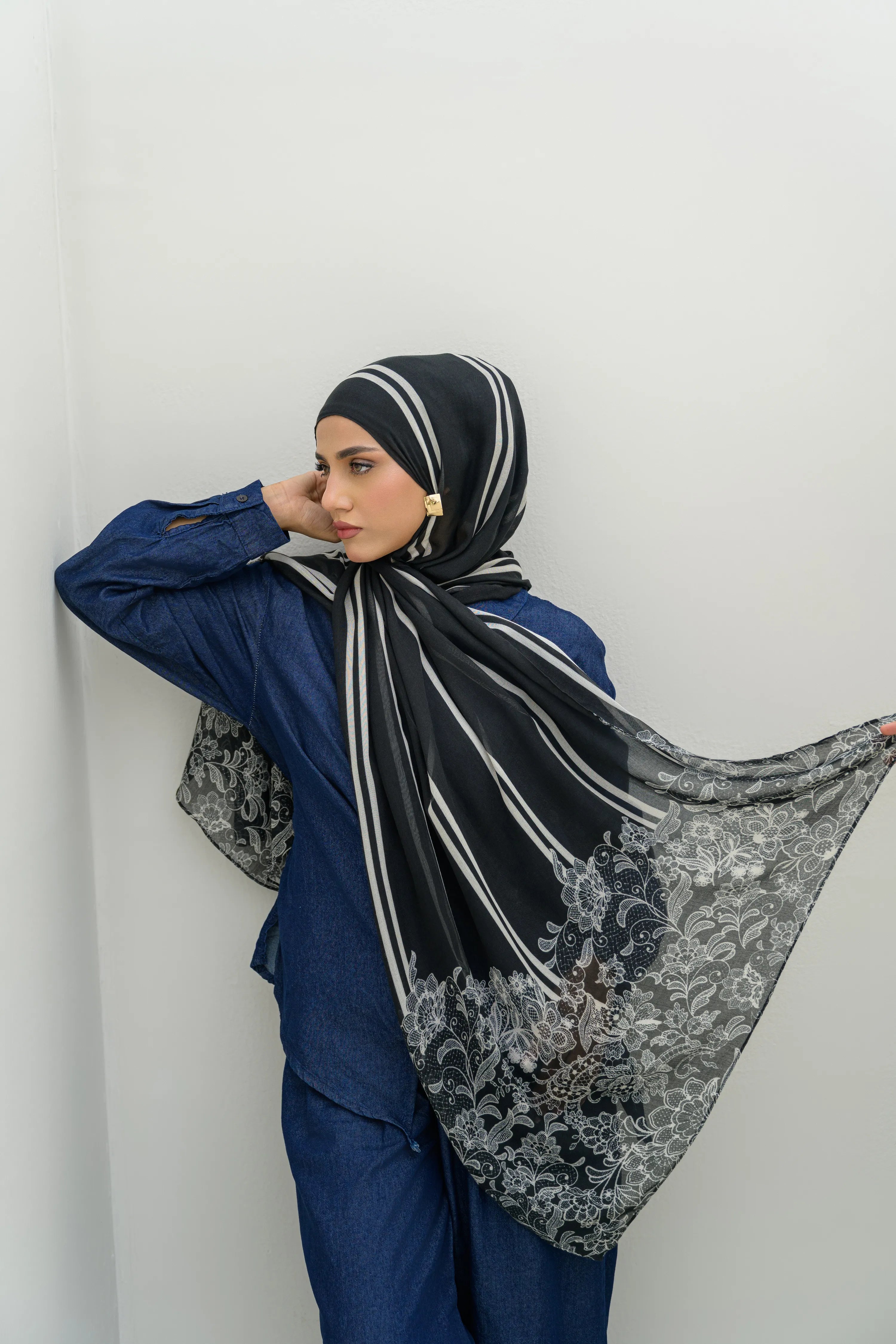 Onyx Lace
