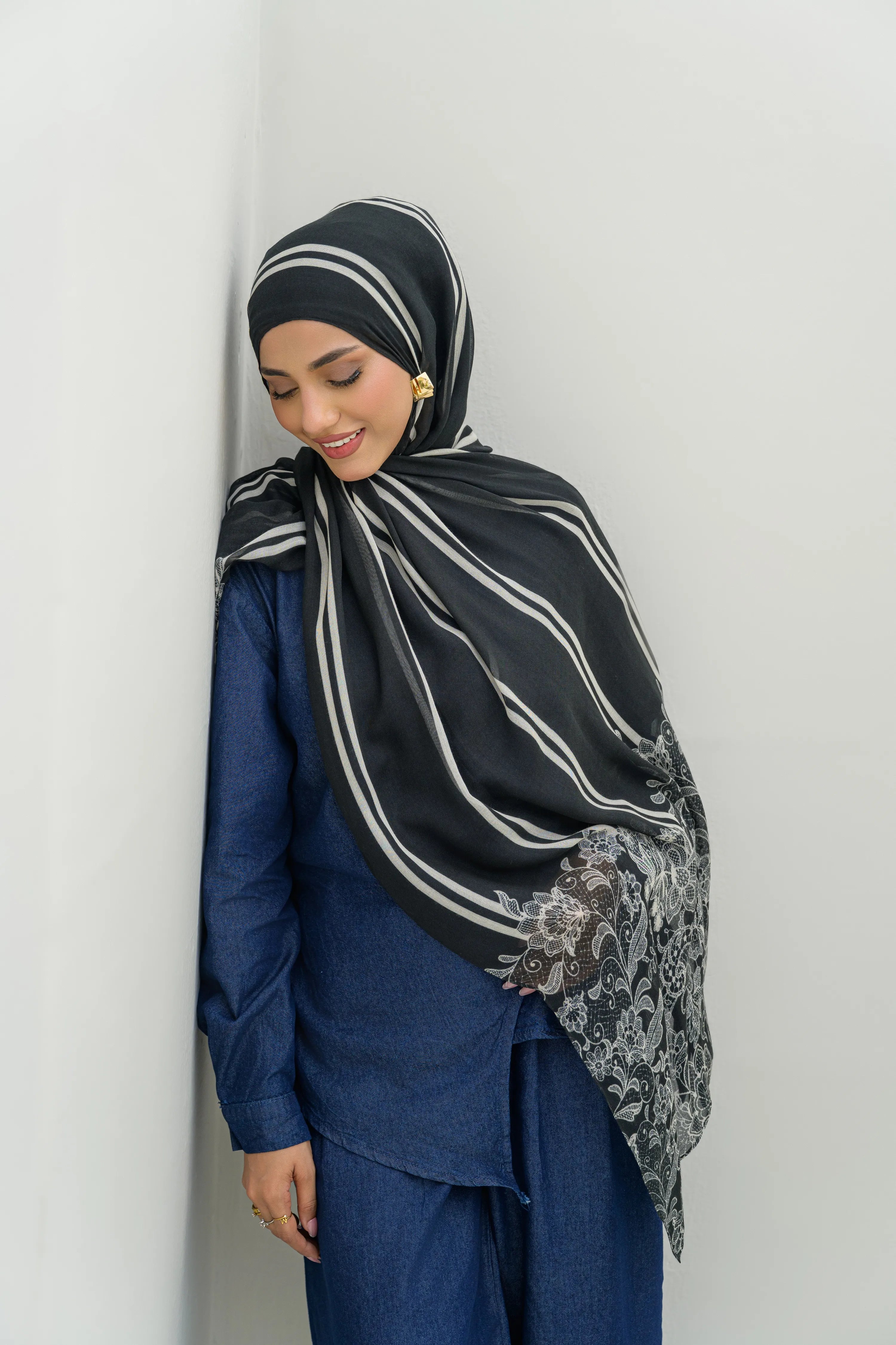 Onyx Lace